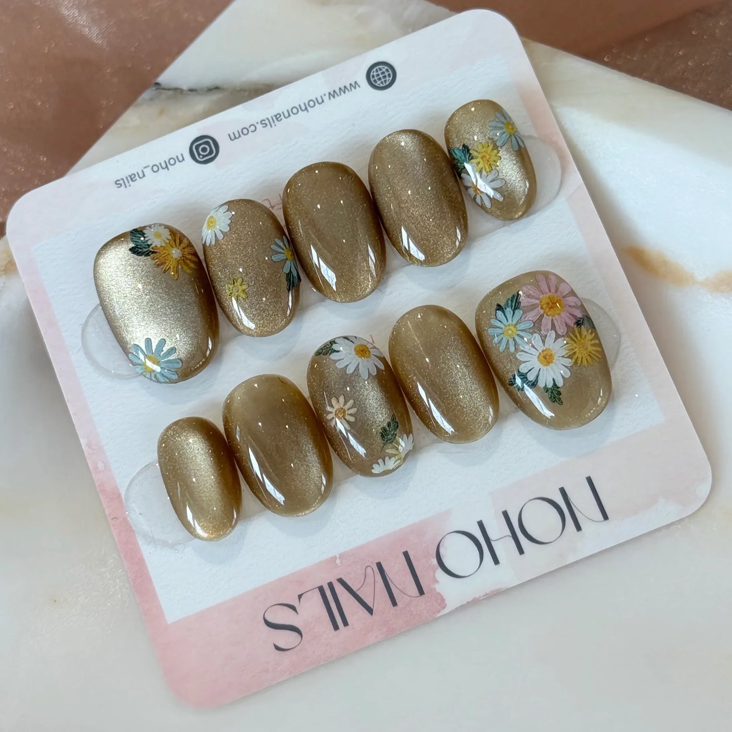 Sunshine Daisies - Noho Nails