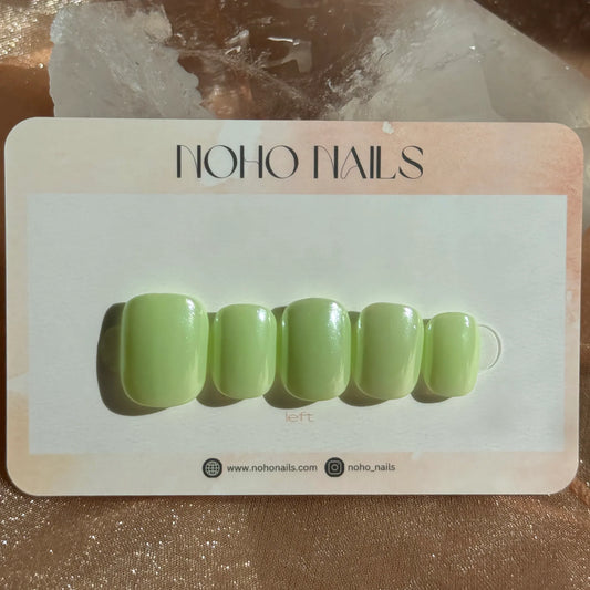 Lawn-ing For You Crystal Platinum - Noho Nails