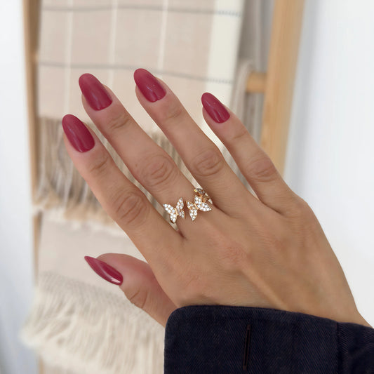 Pour Decision - Noho Nails