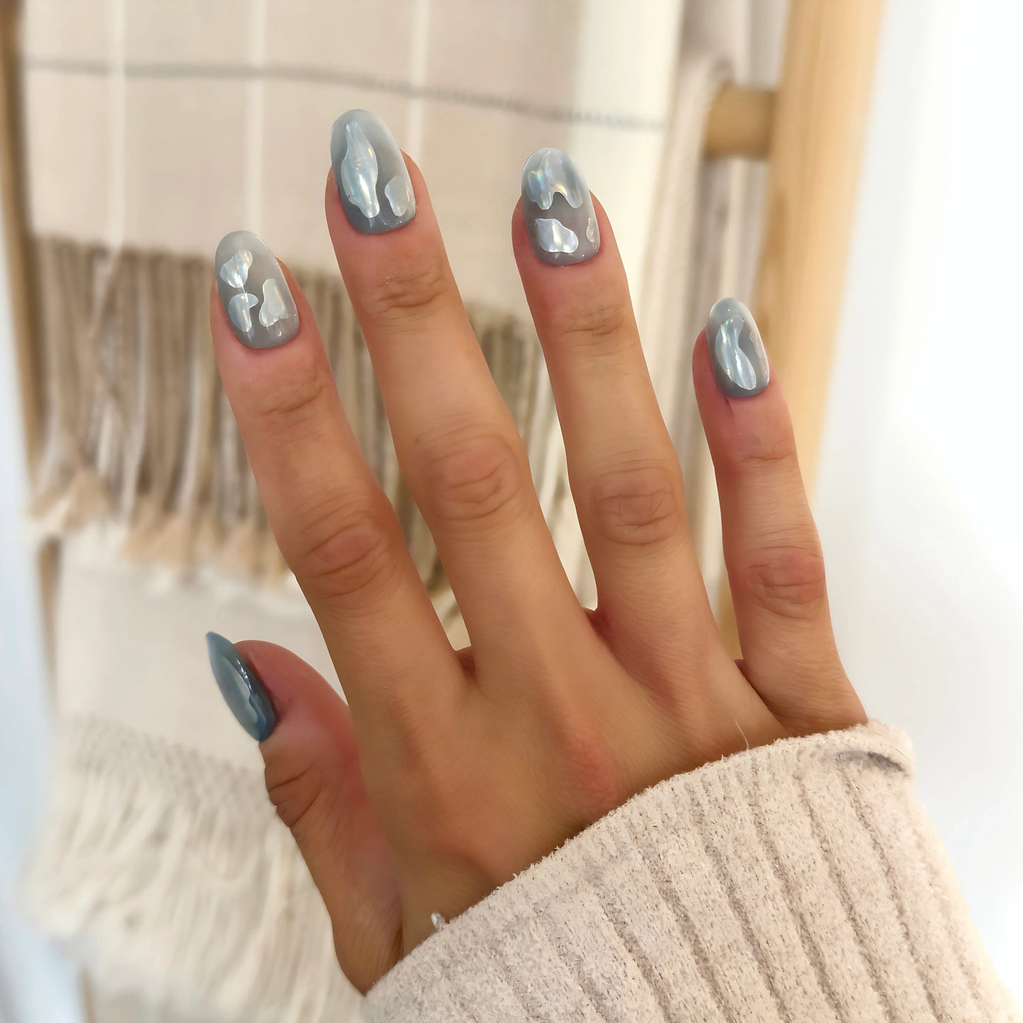 Rainy Reflections - Noho Nails