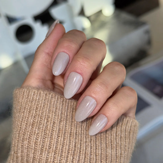 Milky Cateye - Noho Nails