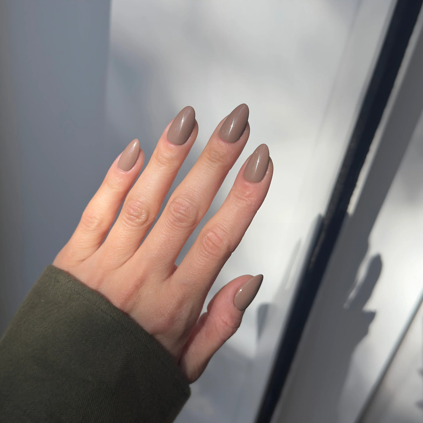 Tawny Harding - Noho Nails