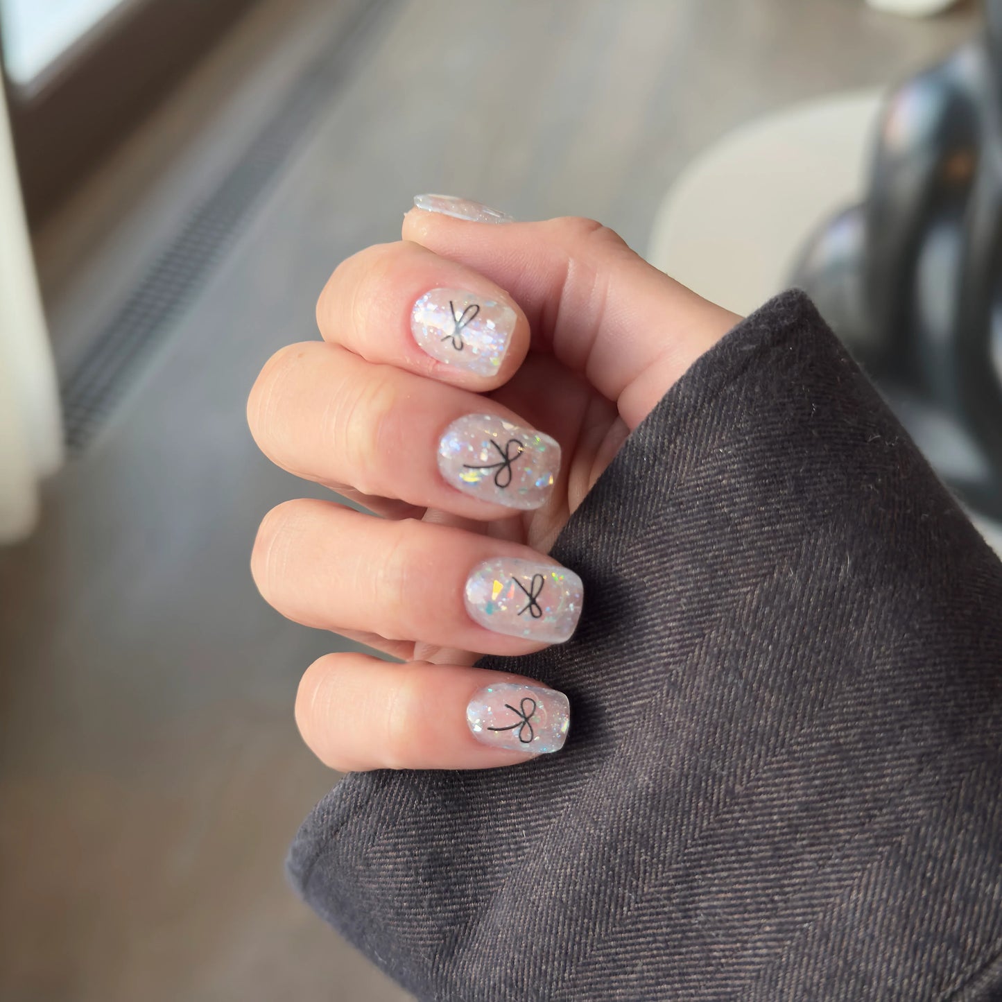 Twinkle Ties - Noho Nails