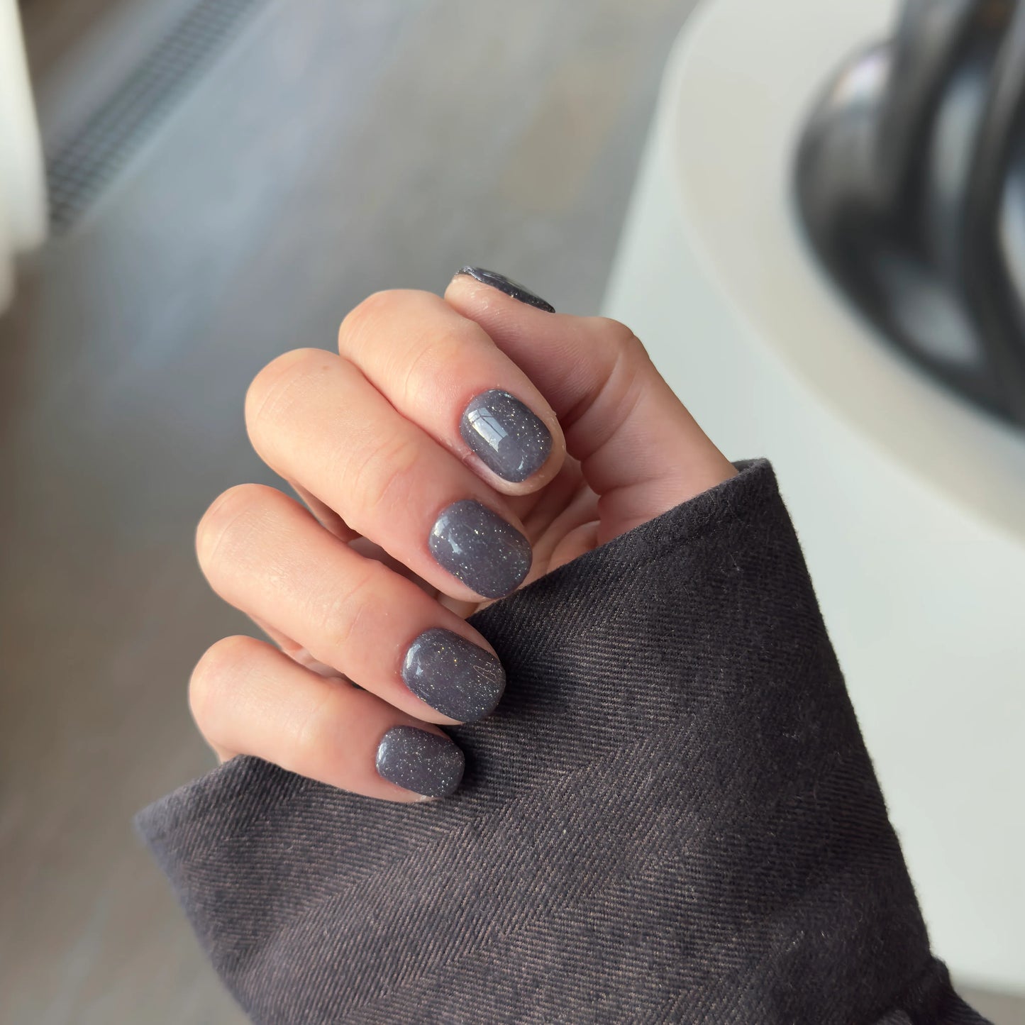 Ashen Sky - Noho Nails