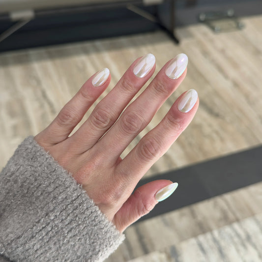 Baby's Breath Aurora Mirror - Noho Nails