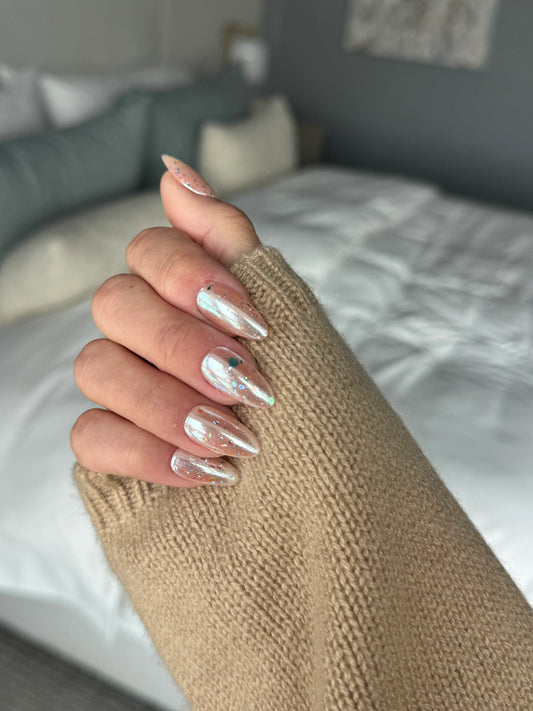 Breathless Aurora - Noho Nails