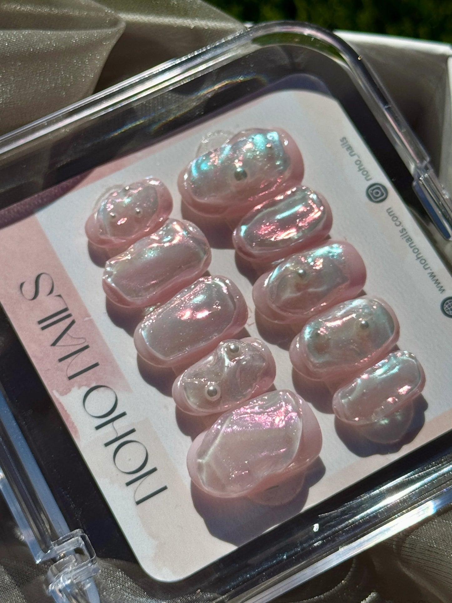 Chromatic Pearl - Noho Nails