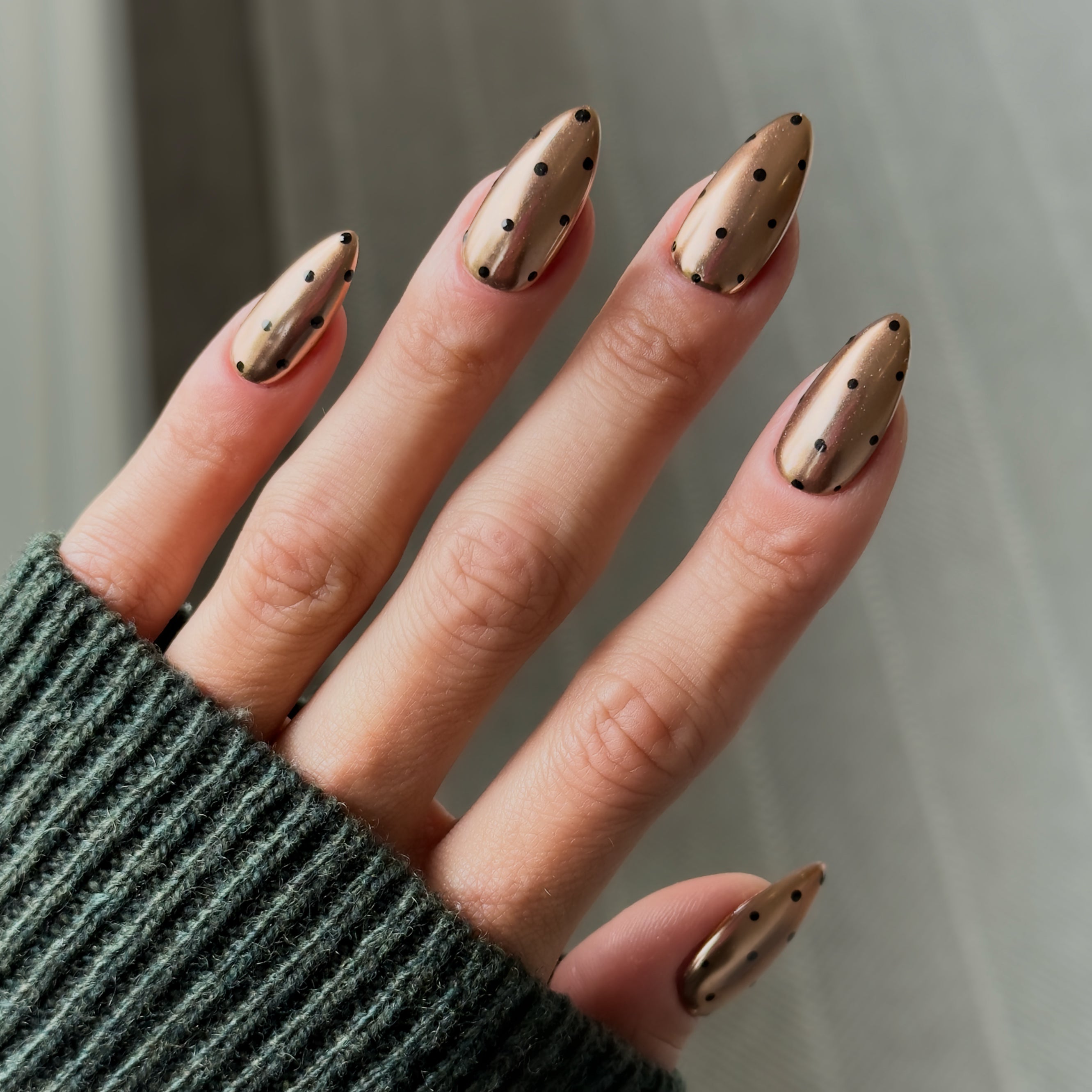 Polka Dot Luxe - Noho Nails