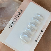 Crystal Daydreaming - Noho Nails