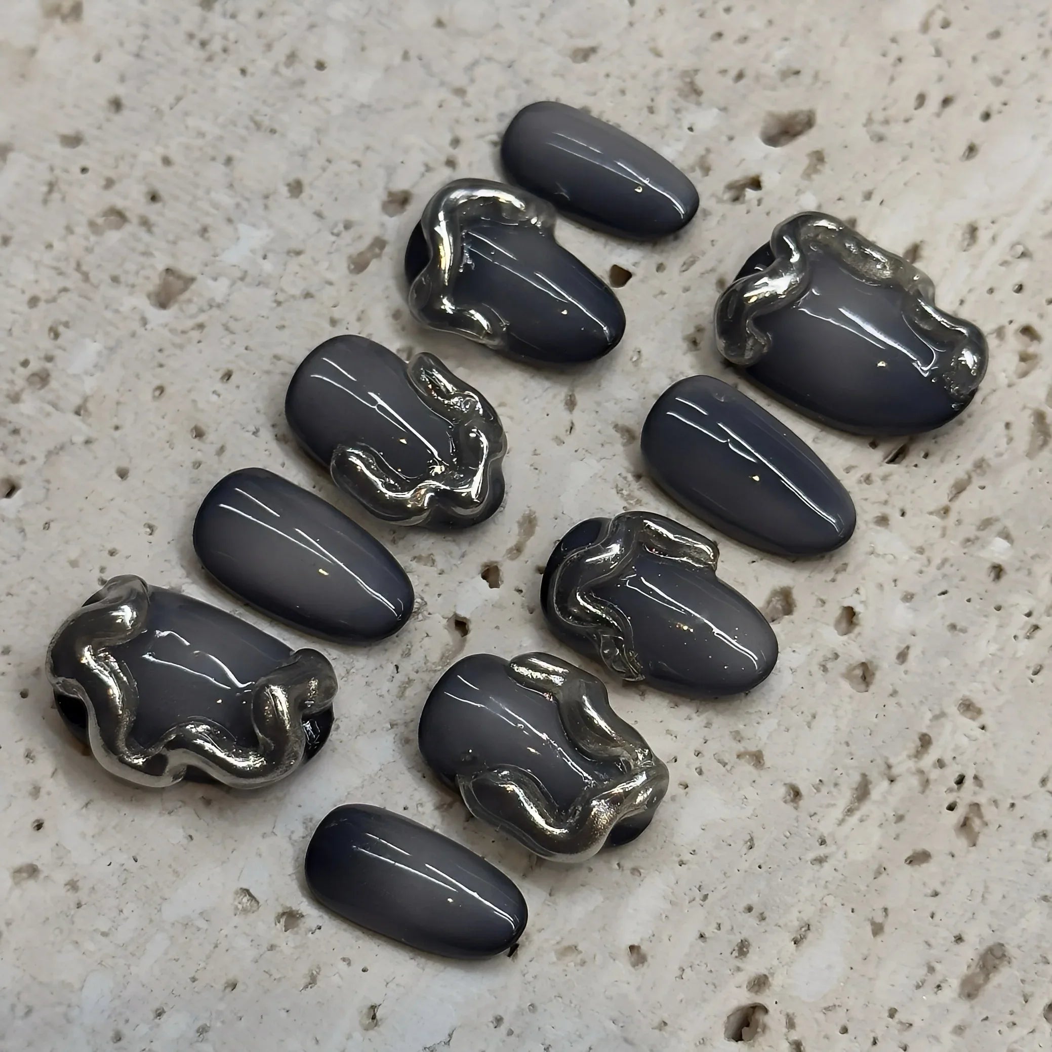 Glam Grunge - Noho Nails