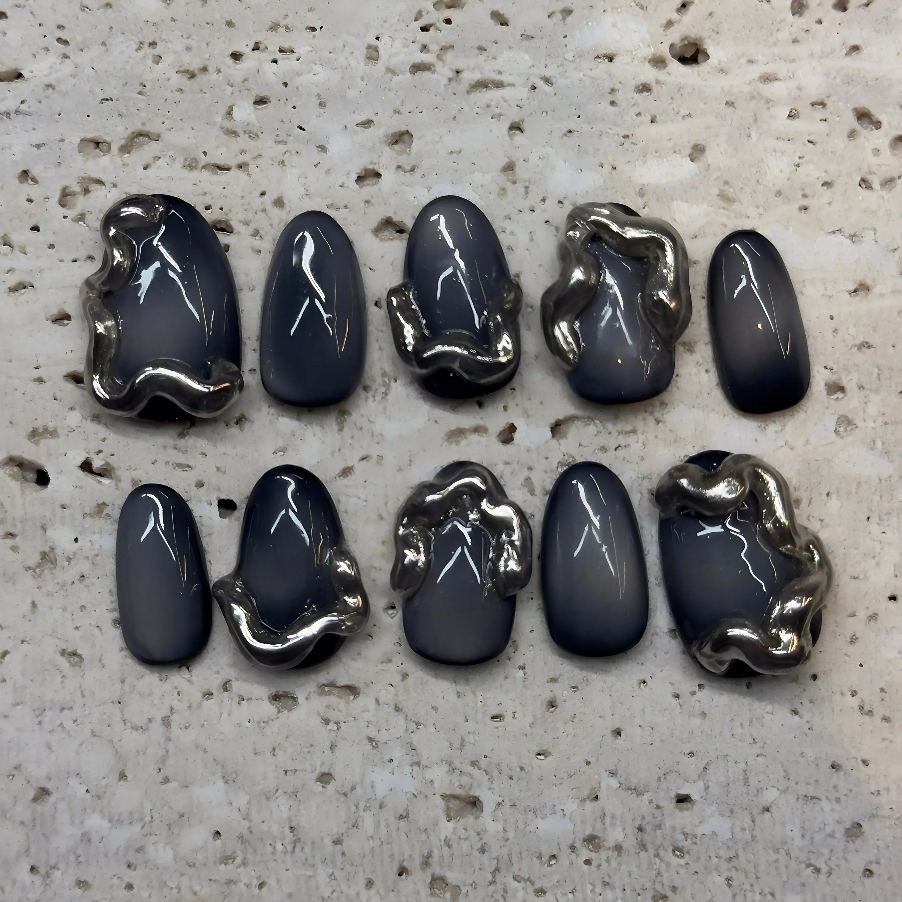 Glam Grunge - Noho Nails