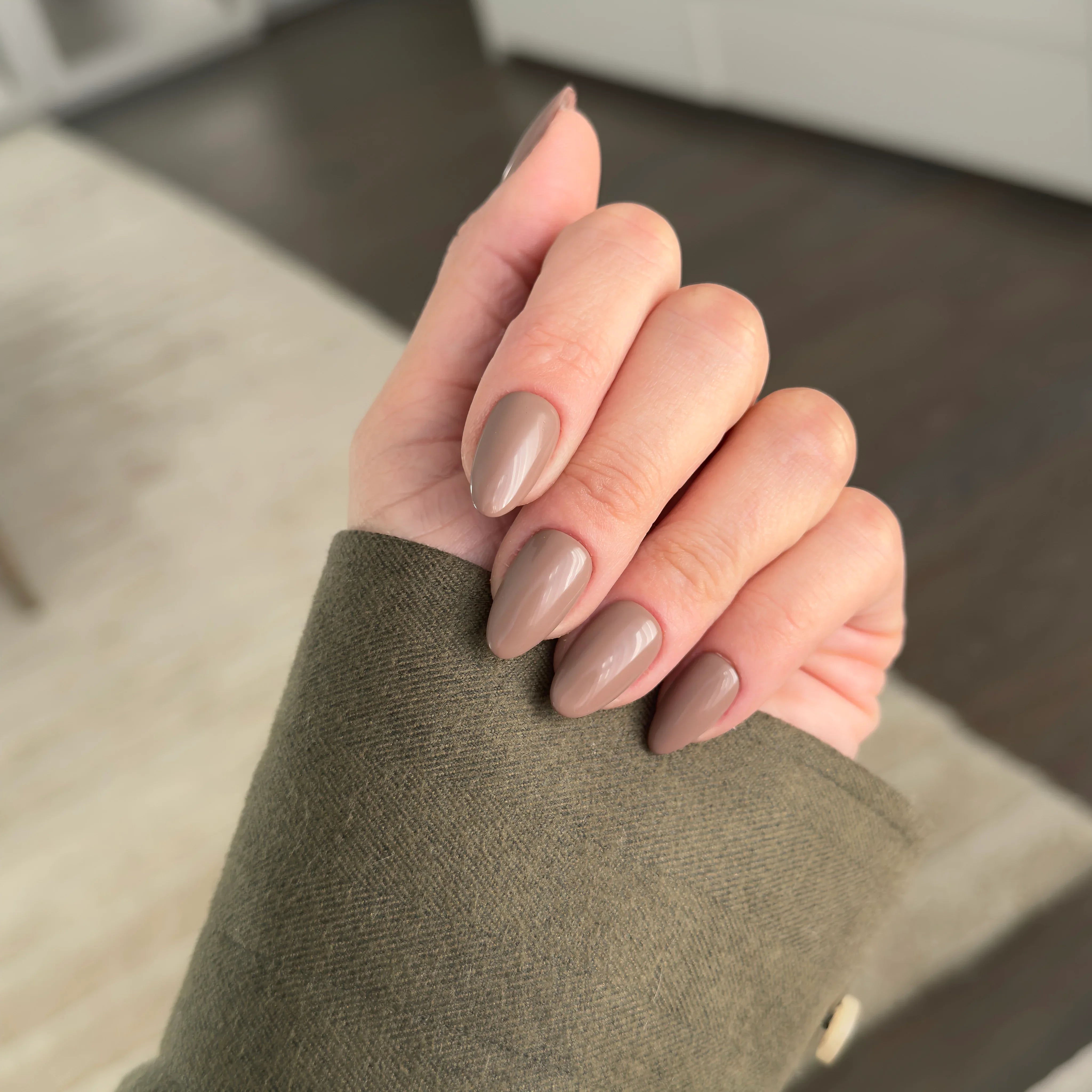 Tawny Harding - Noho Nails