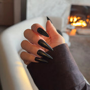 Obsidian - Noho Nails