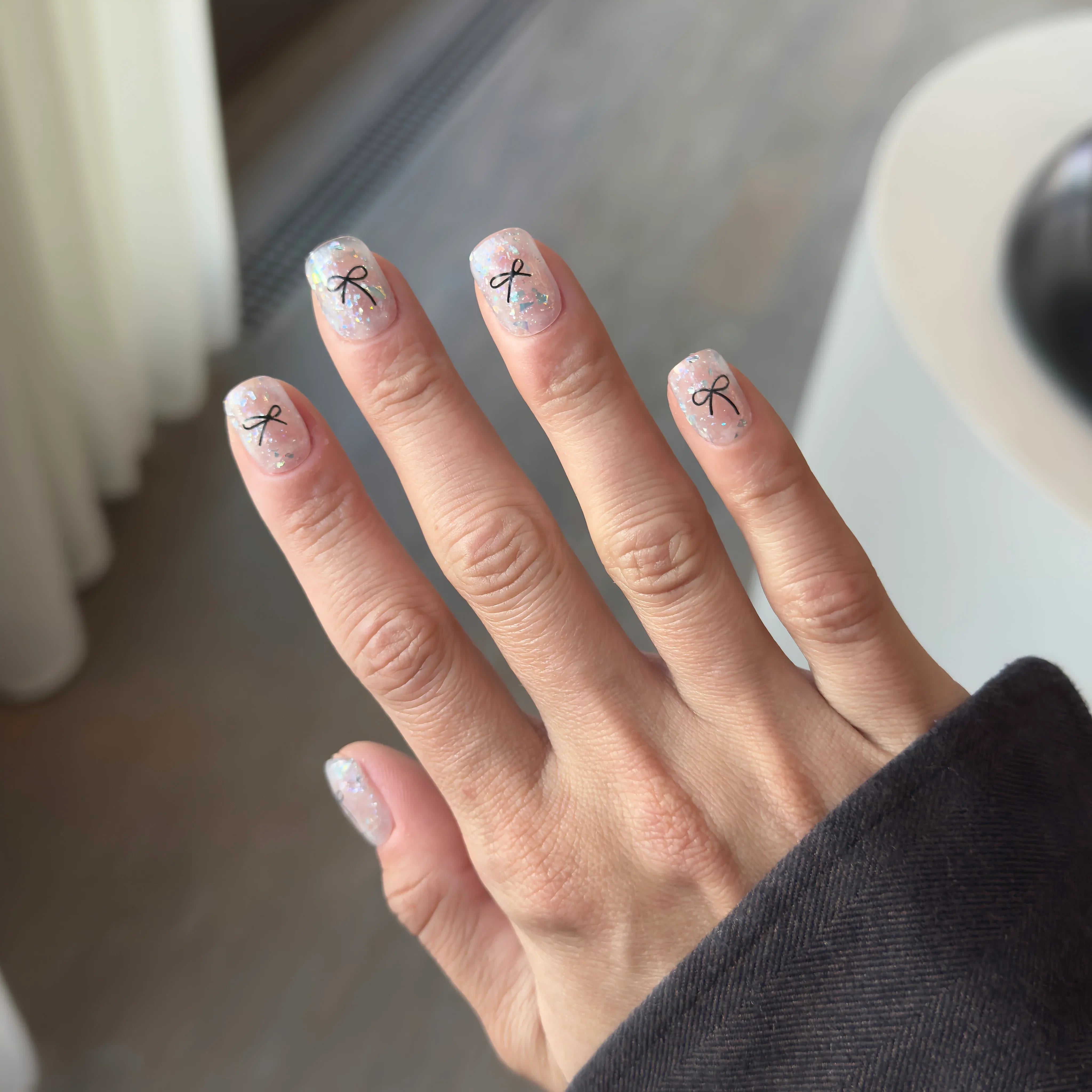 Twinkle Ties - Noho Nails