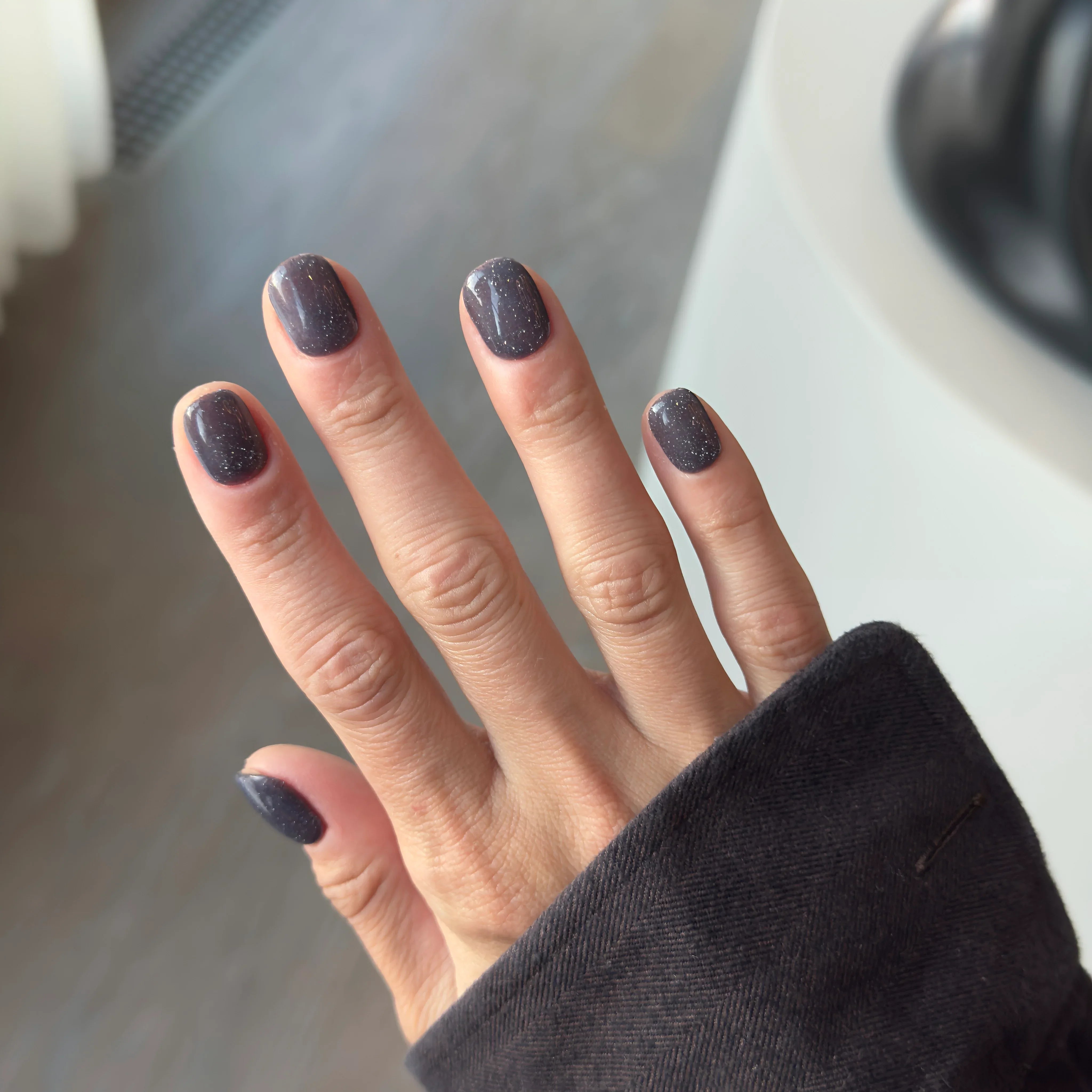 Ashen Sky - Noho Nails