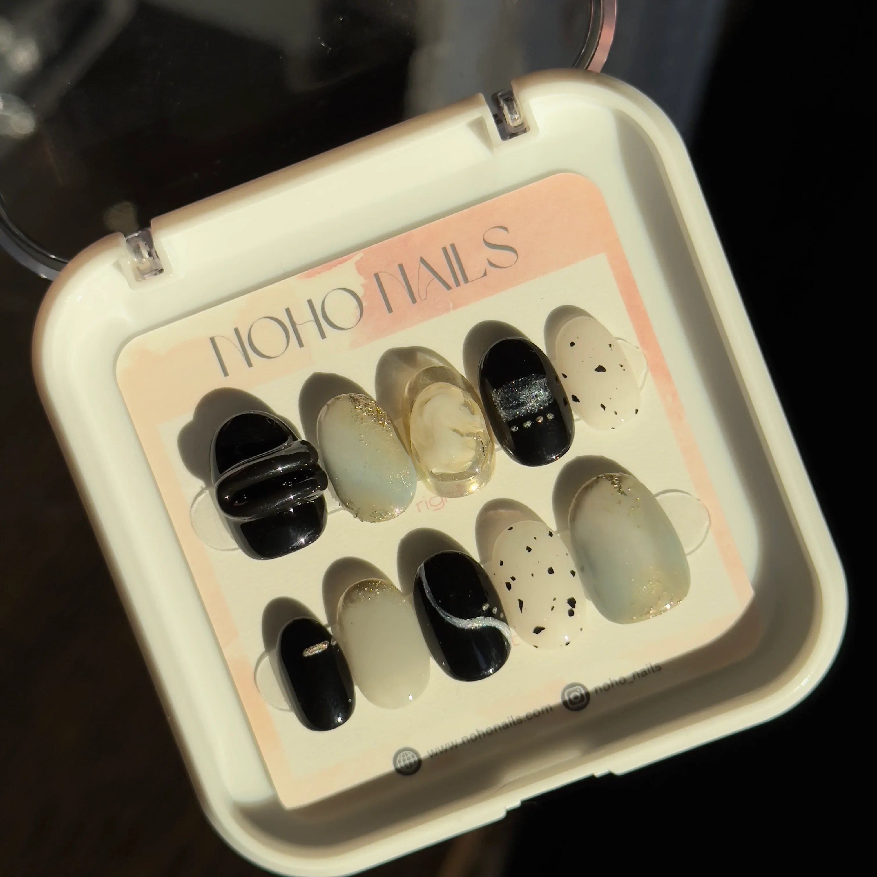 Minimalist Luxe - Noho Nails