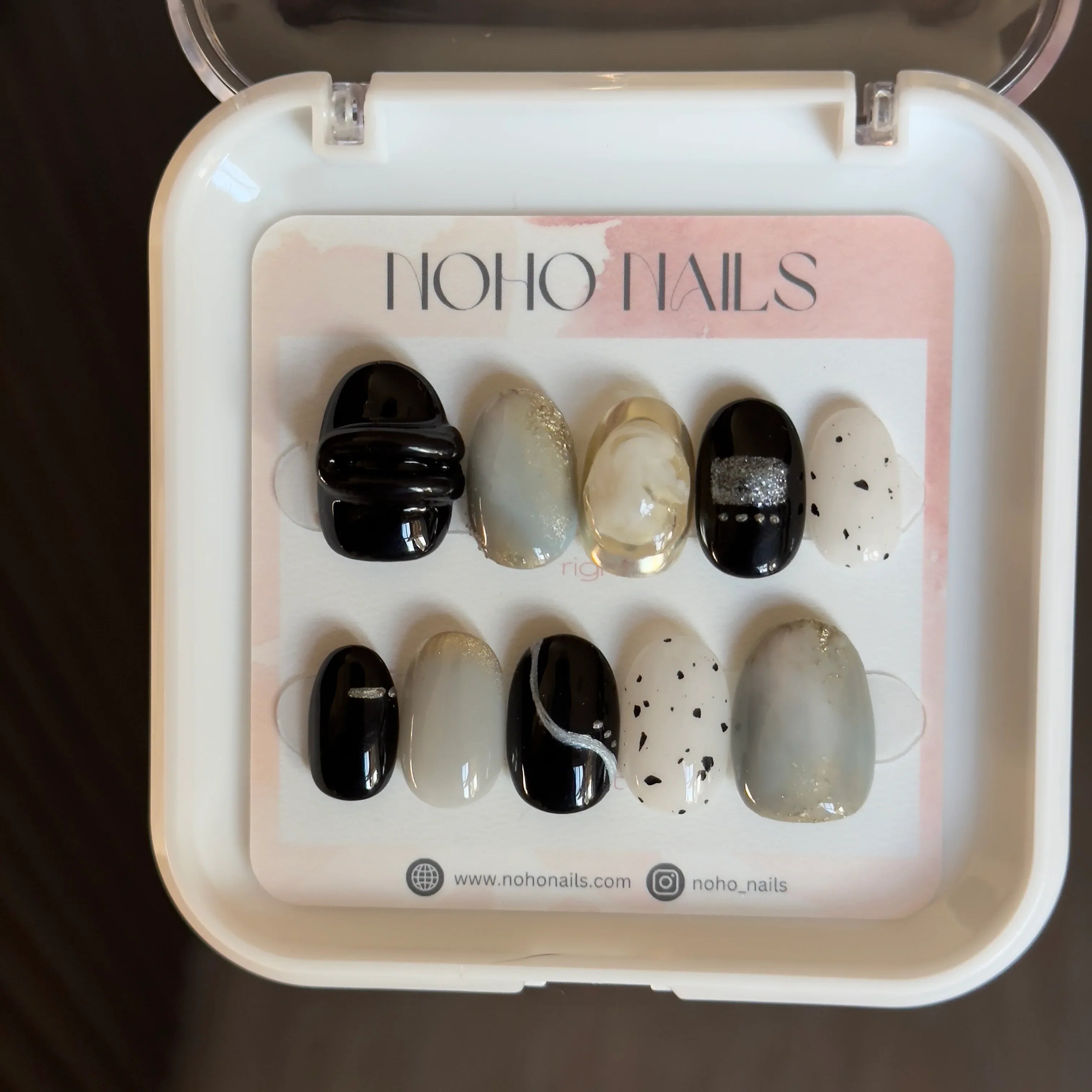 Minimalist Luxe - Noho Nails
