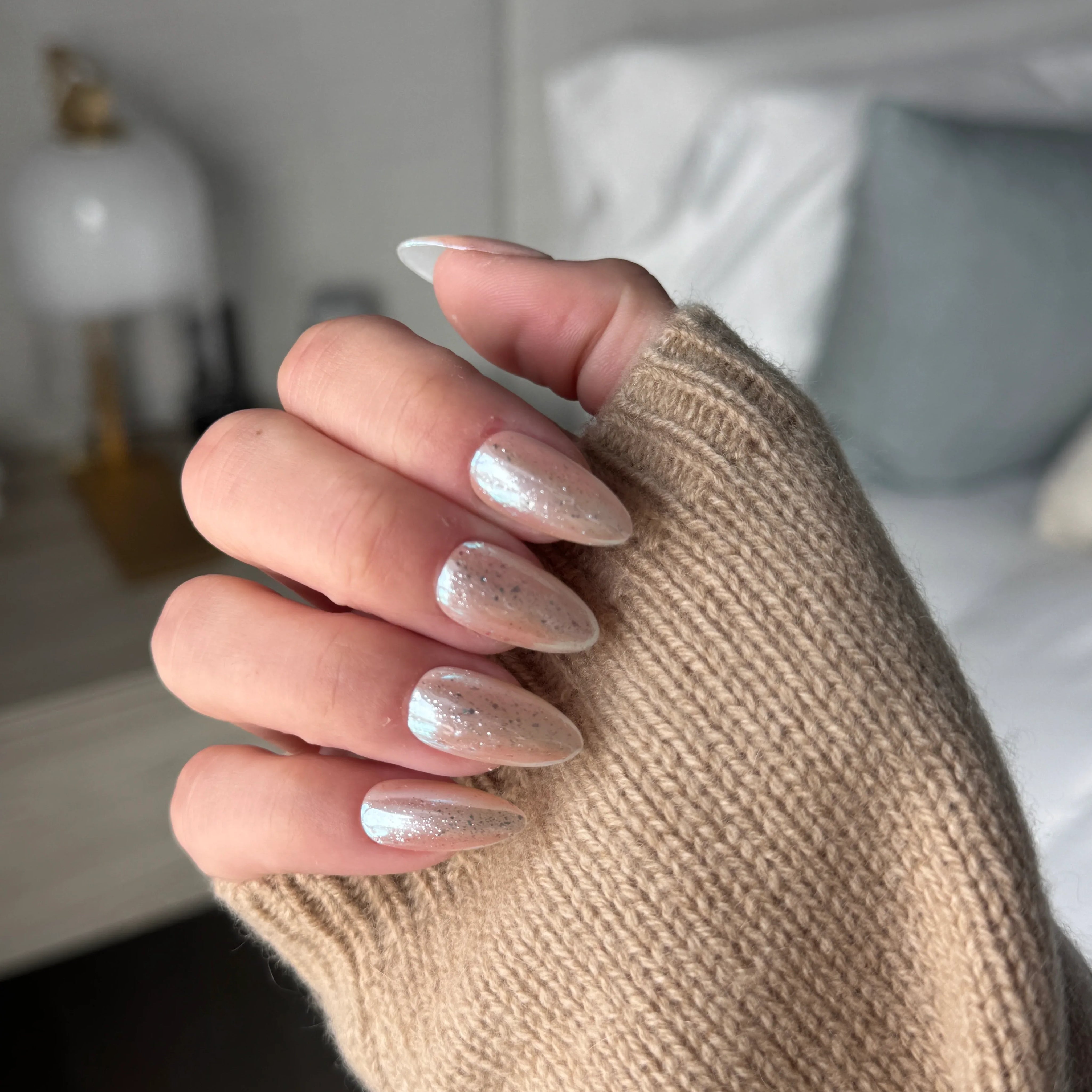 First Glance Daydream - Noho Nails