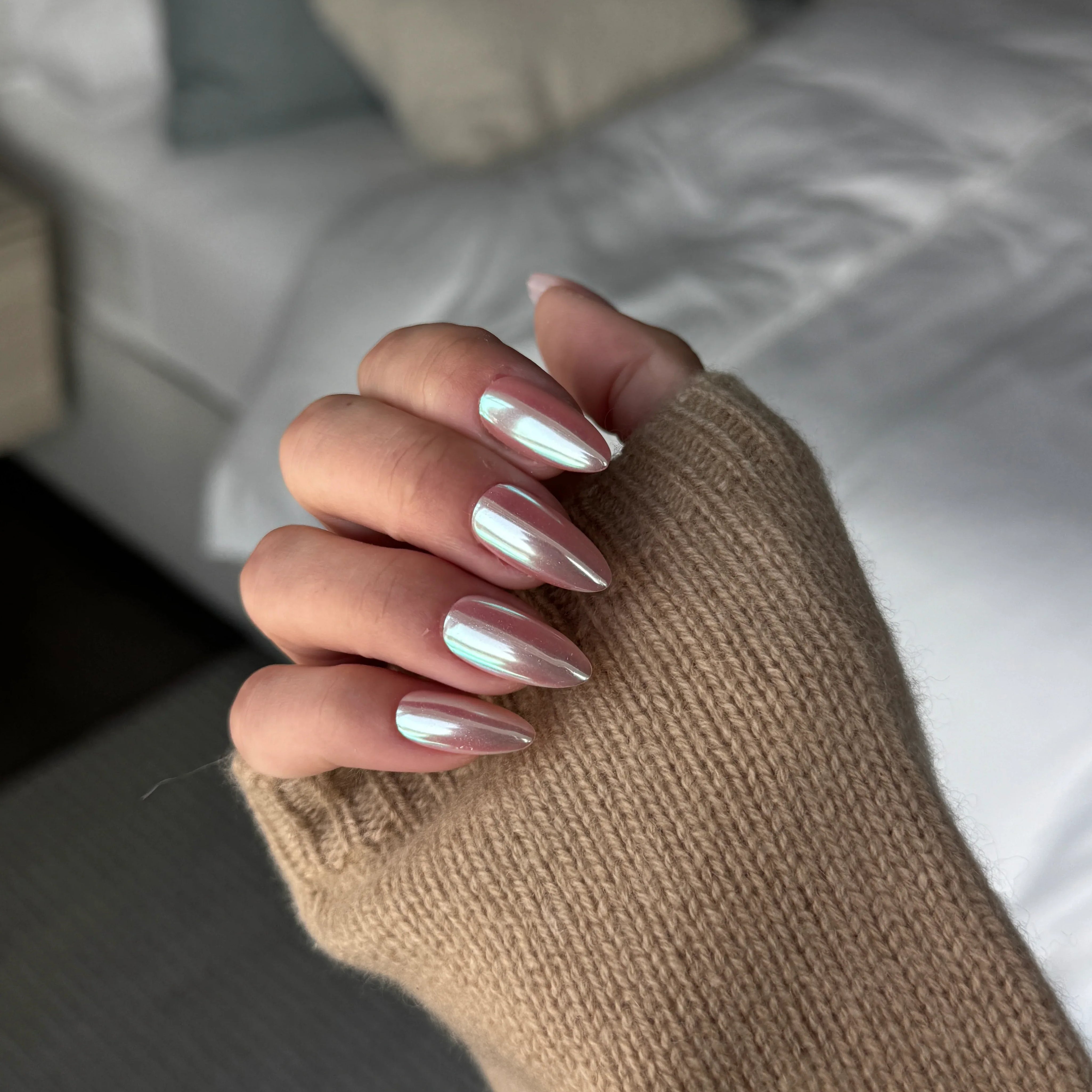 … and Chill Platinum - Noho Nails