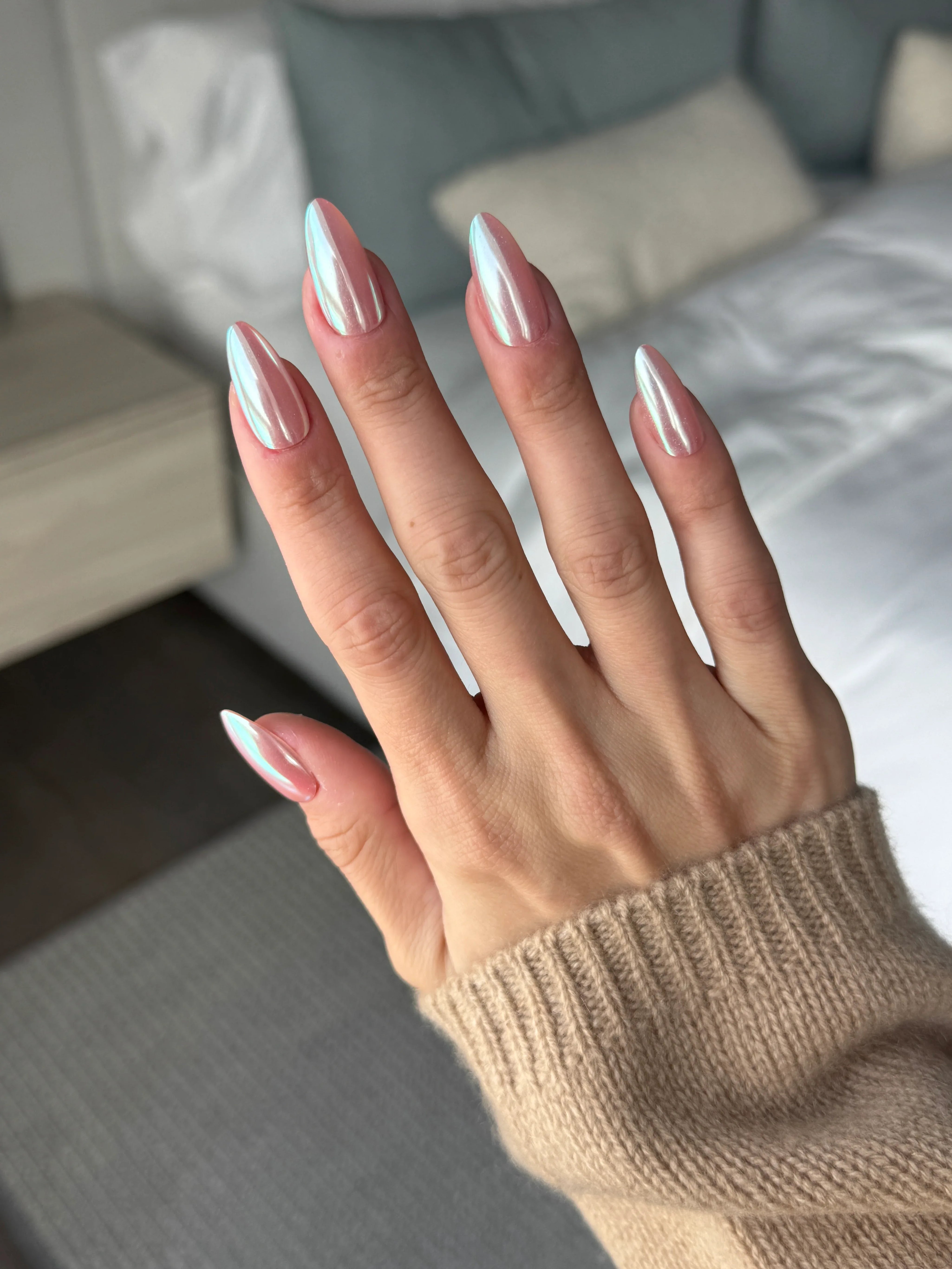 … and Chill Platinum - Noho Nails