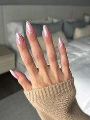 Catching Pearl Feelings - Noho Nails