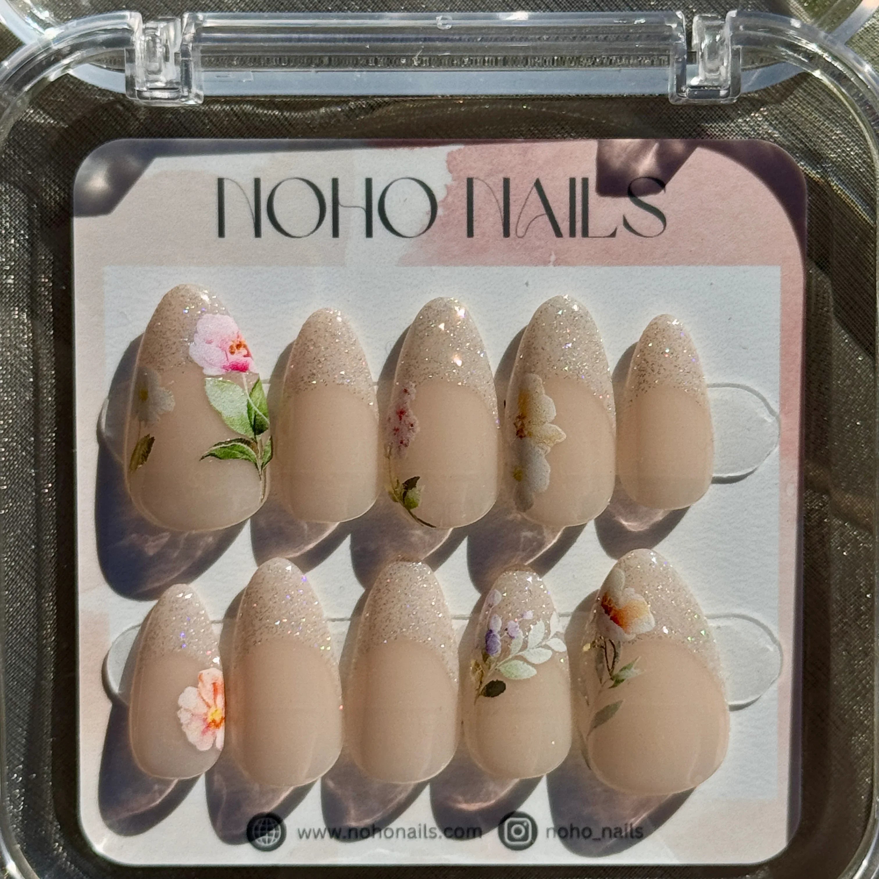 Blooming Elegance - Noho Nails