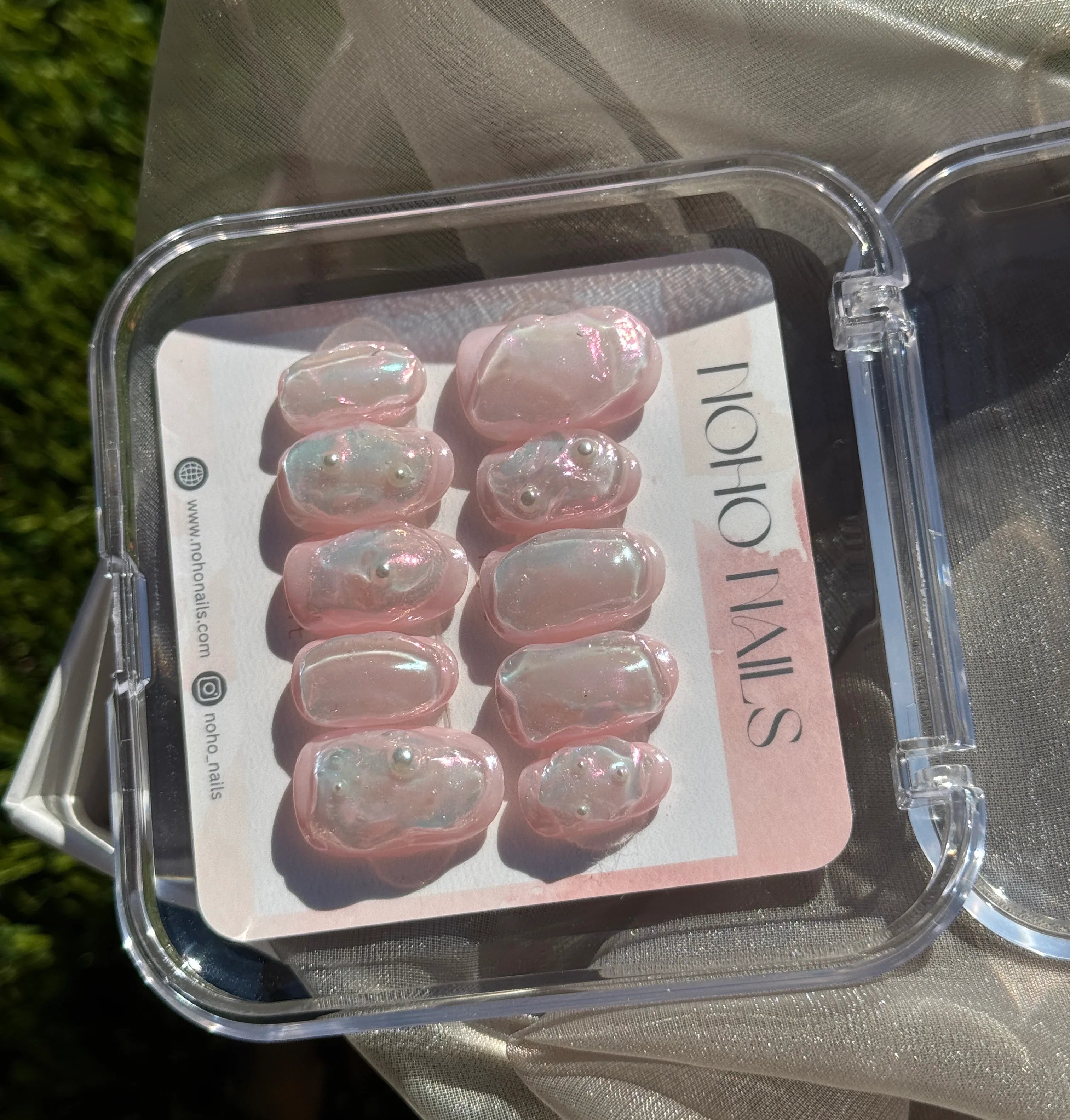 Chromatic Pearl - Noho Nails