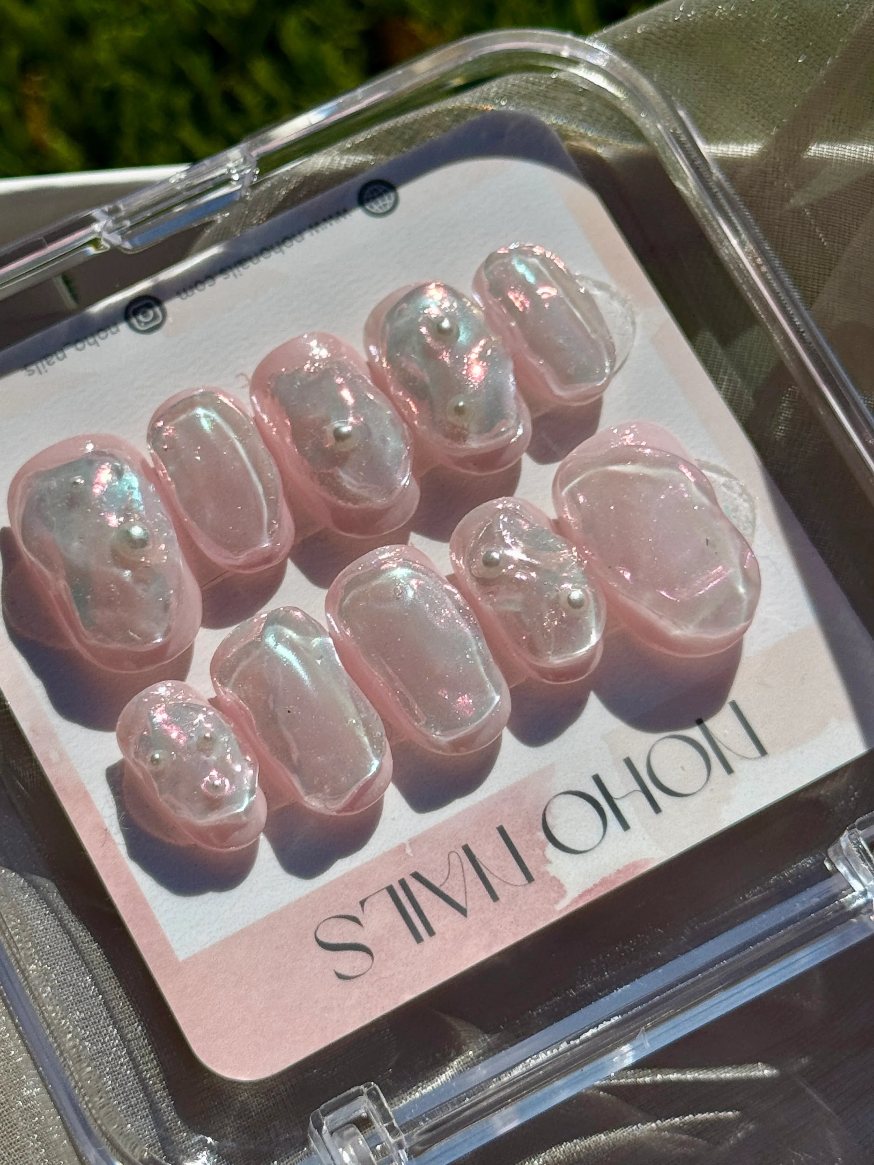 Chromatic Pearl - Noho Nails