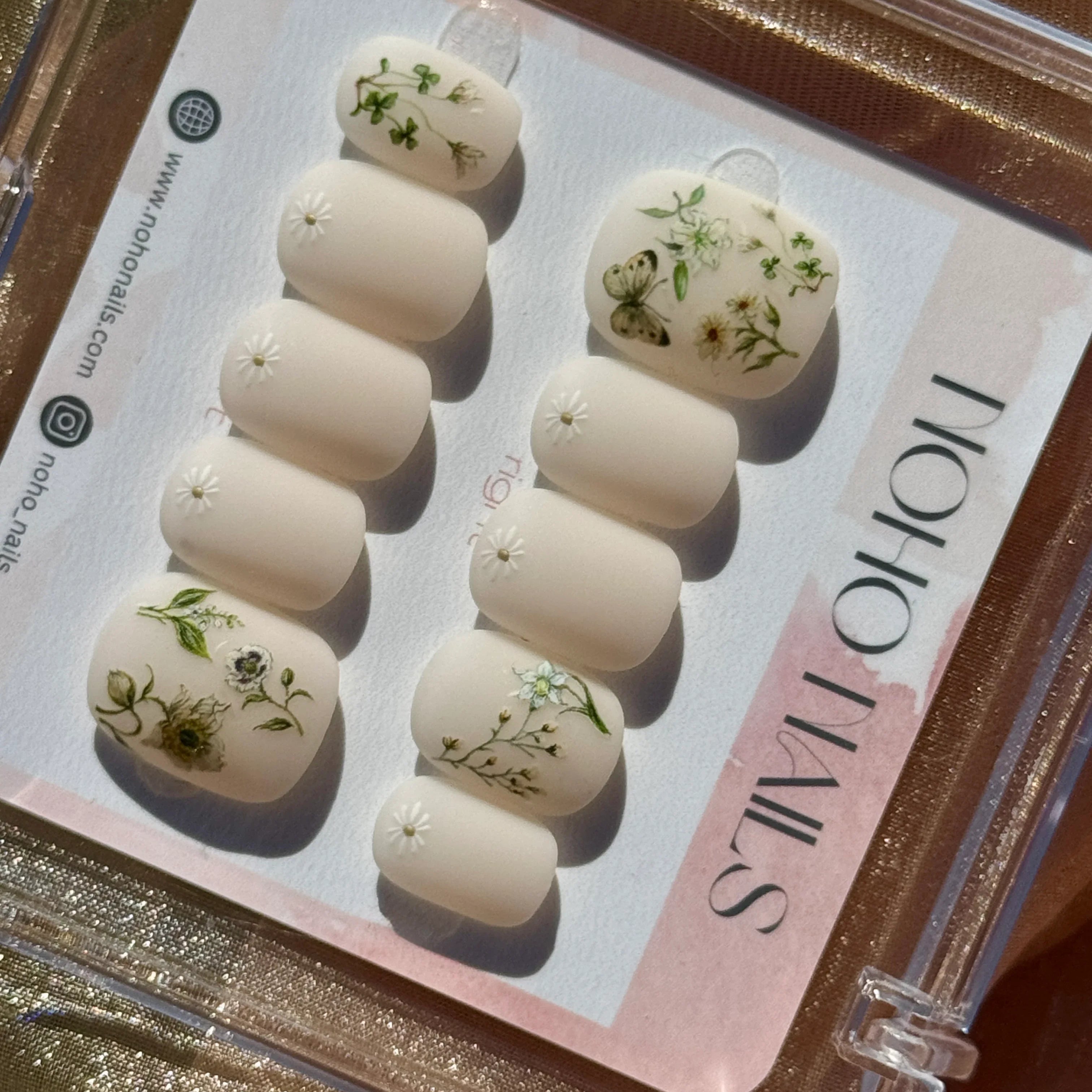 Easter Lily - Noho Nails