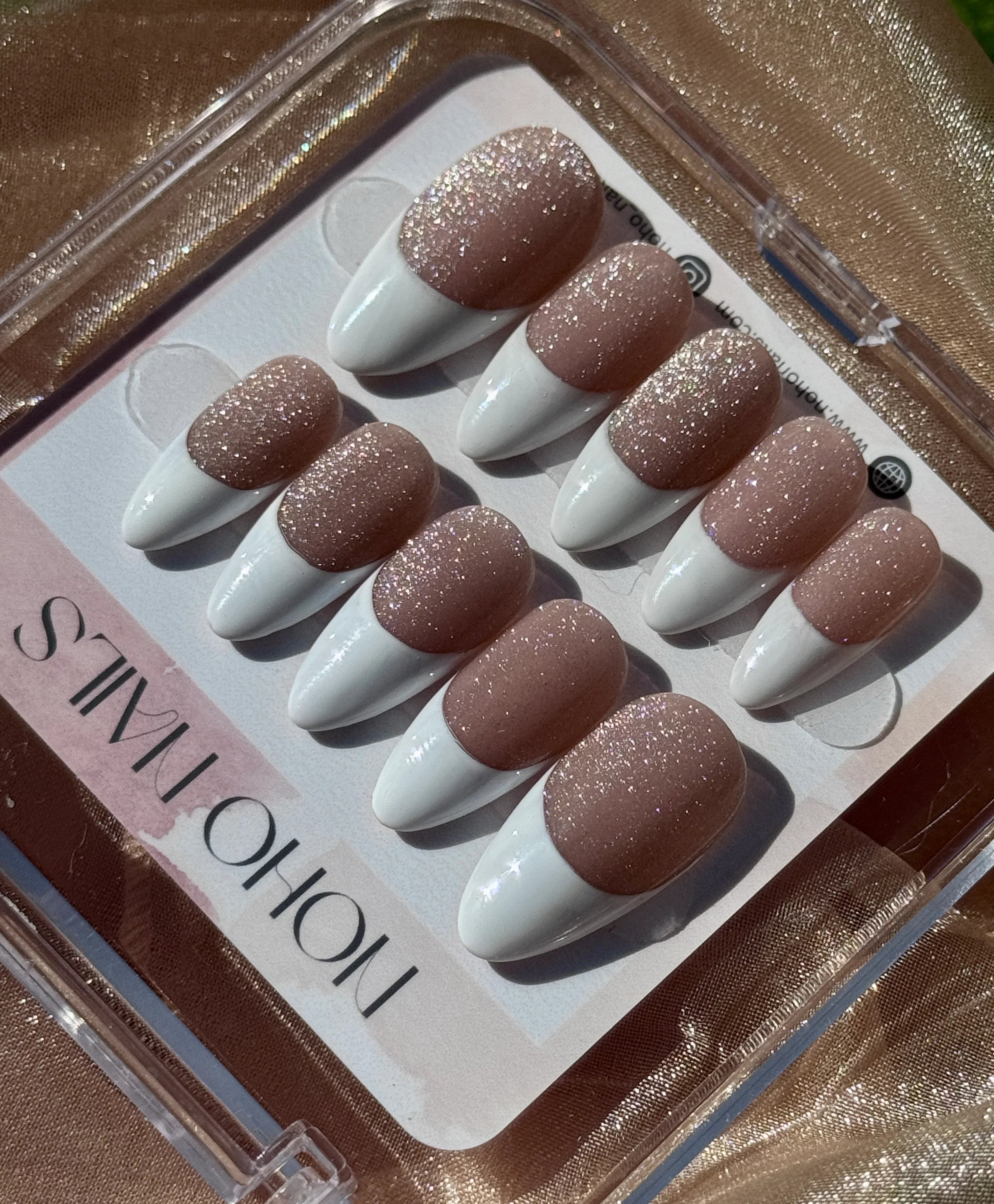 Cateye French - Noho Nails