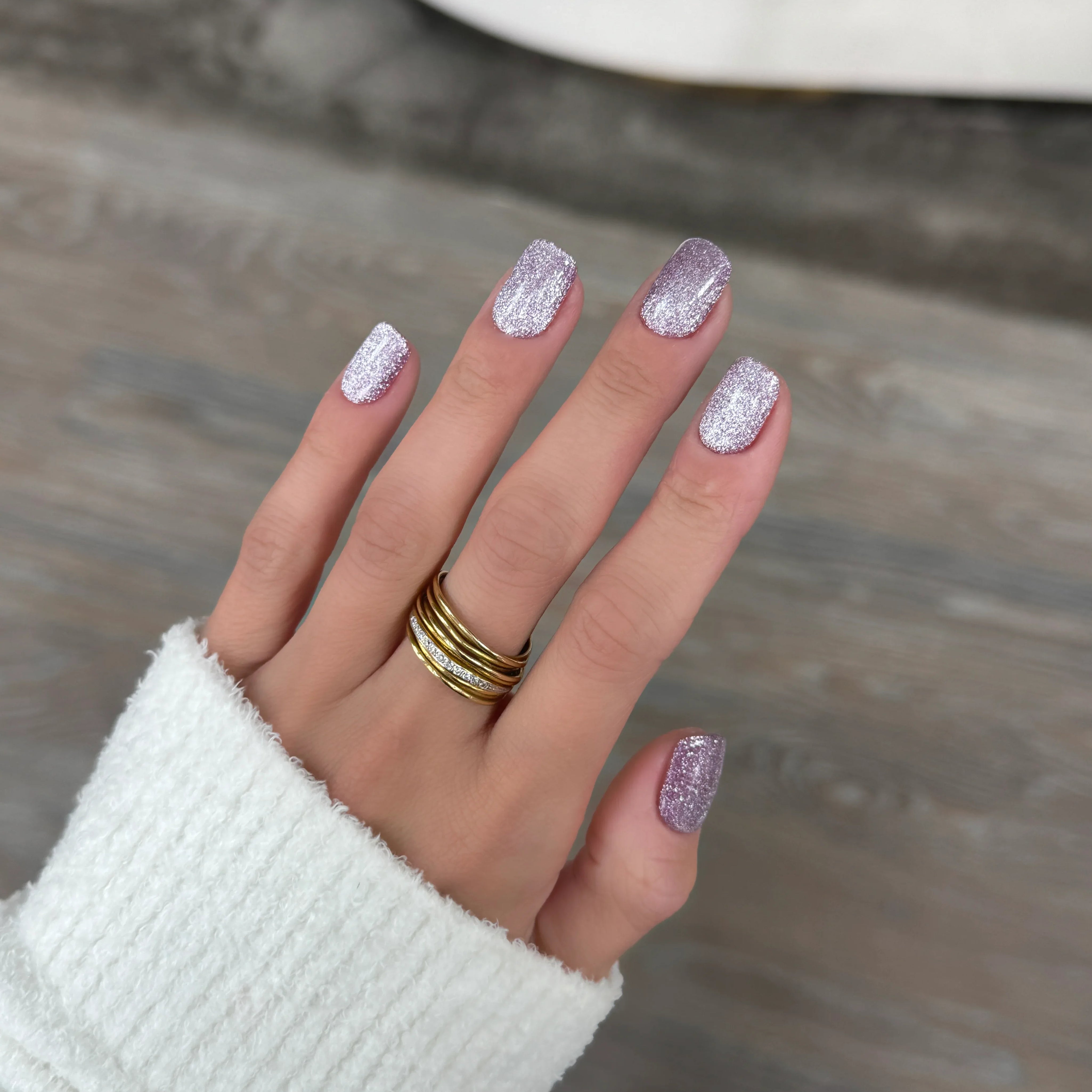 Lily in Paris - Noho Nails
