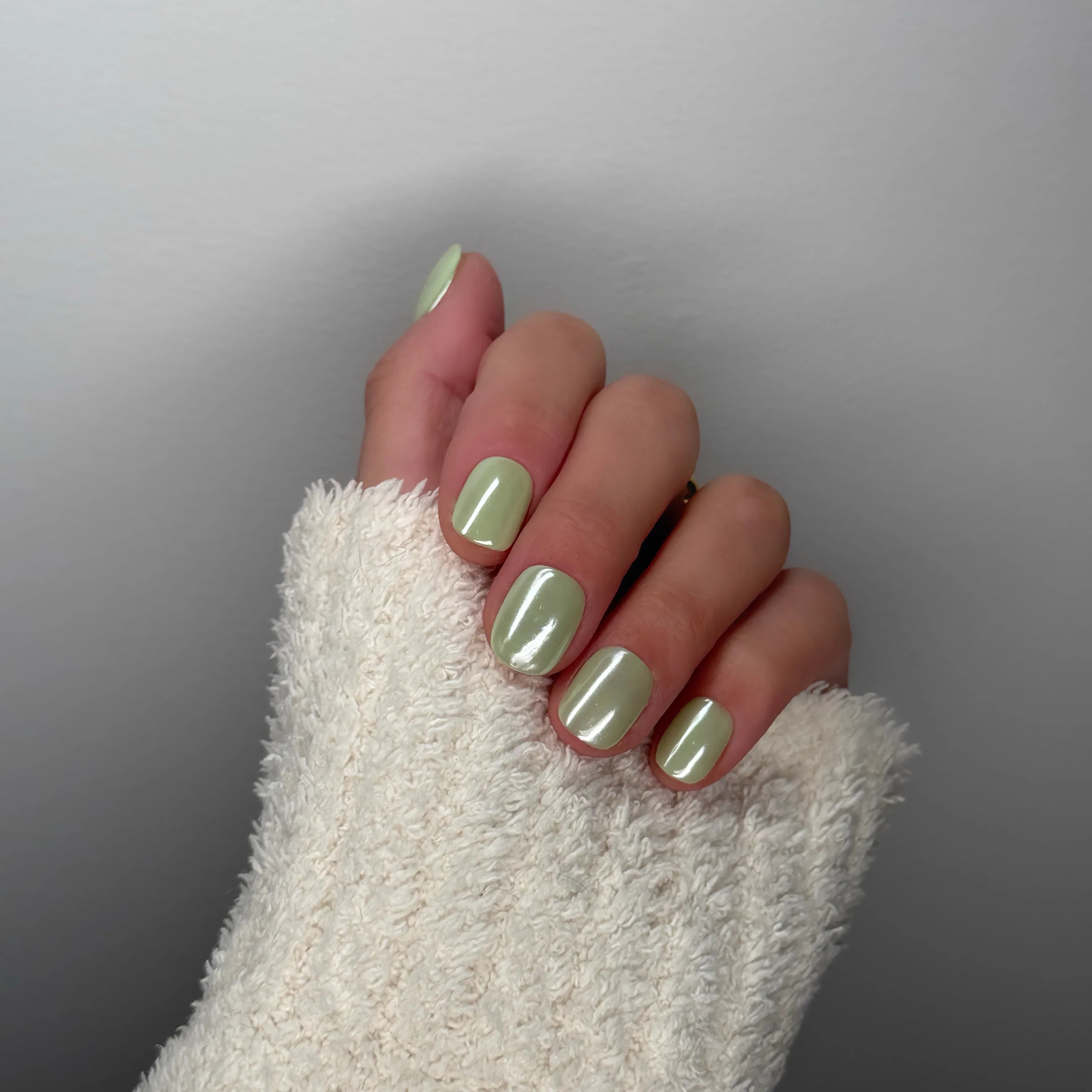 Lawn-ing For You Crystal Platinum - Noho Nails