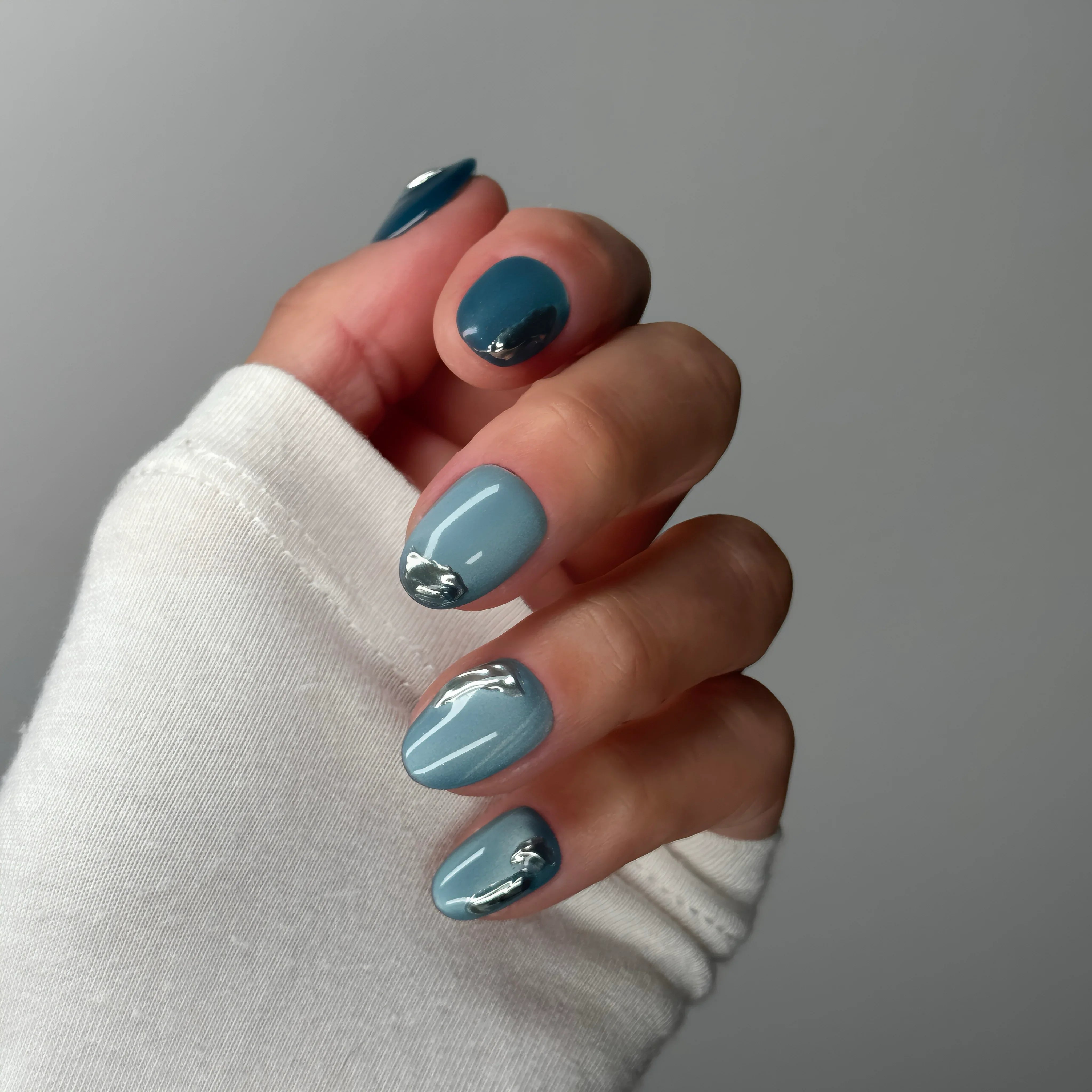 Chrome Tides - Noho Nails