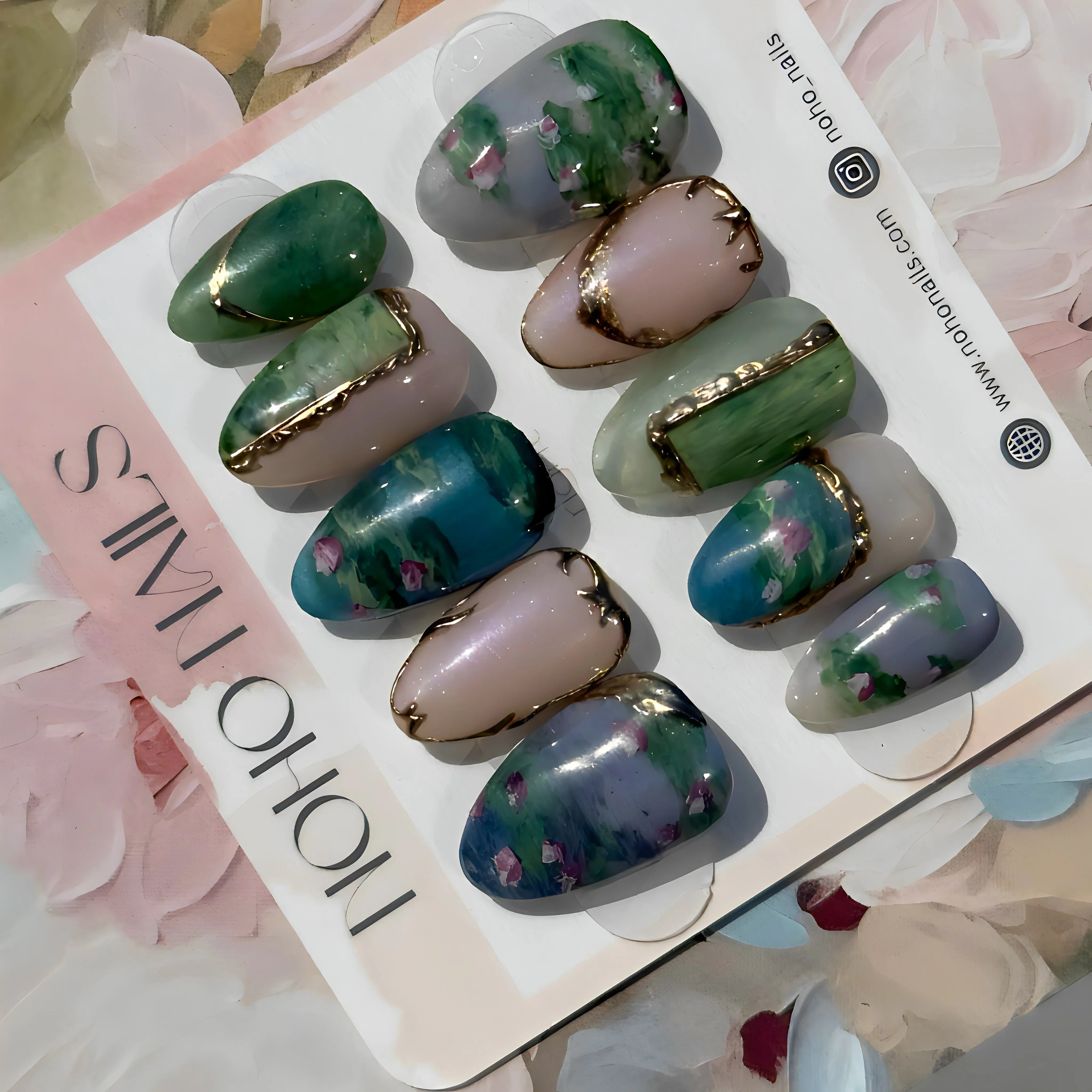 Water Lilies - Noho Nails