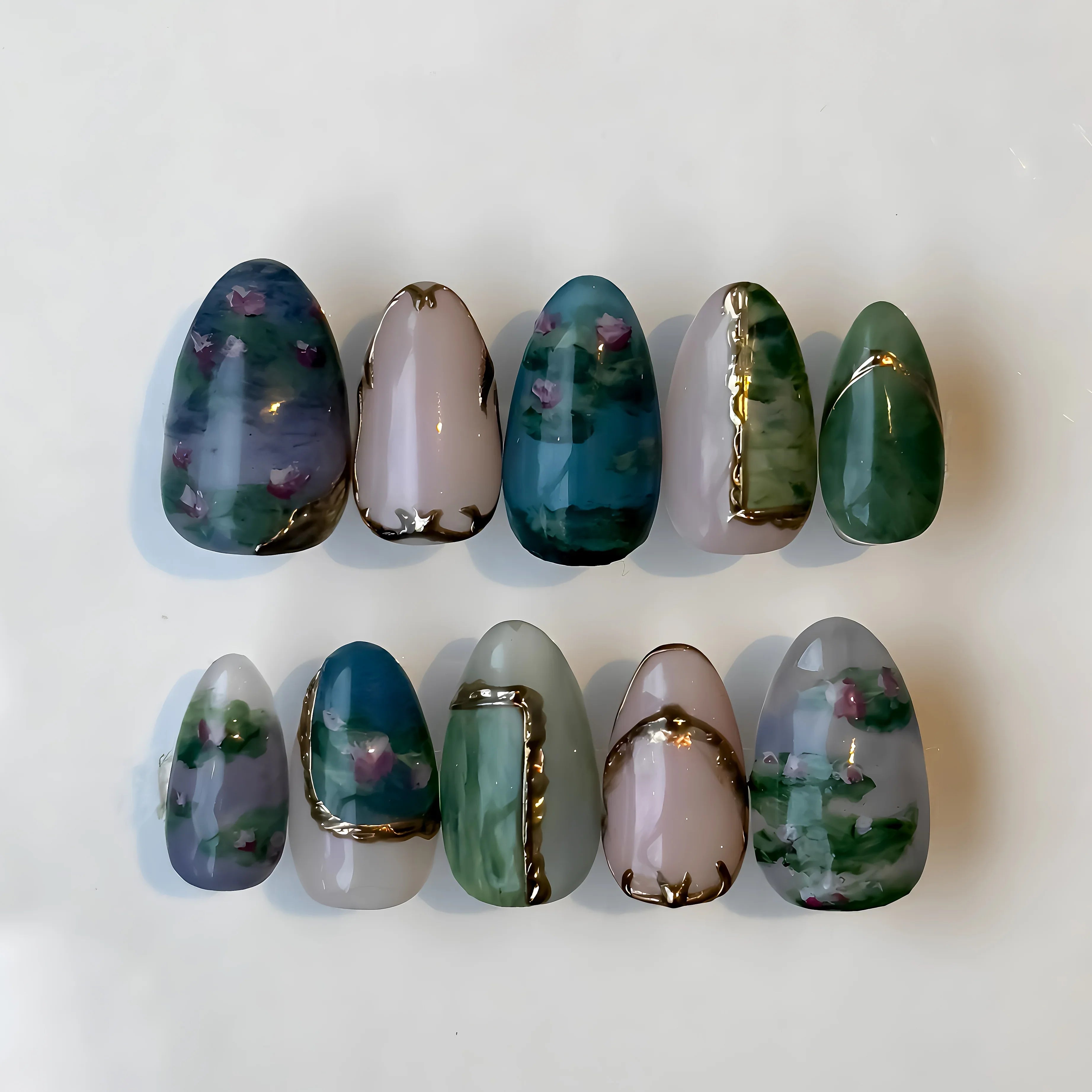 Water Lilies - Noho Nails