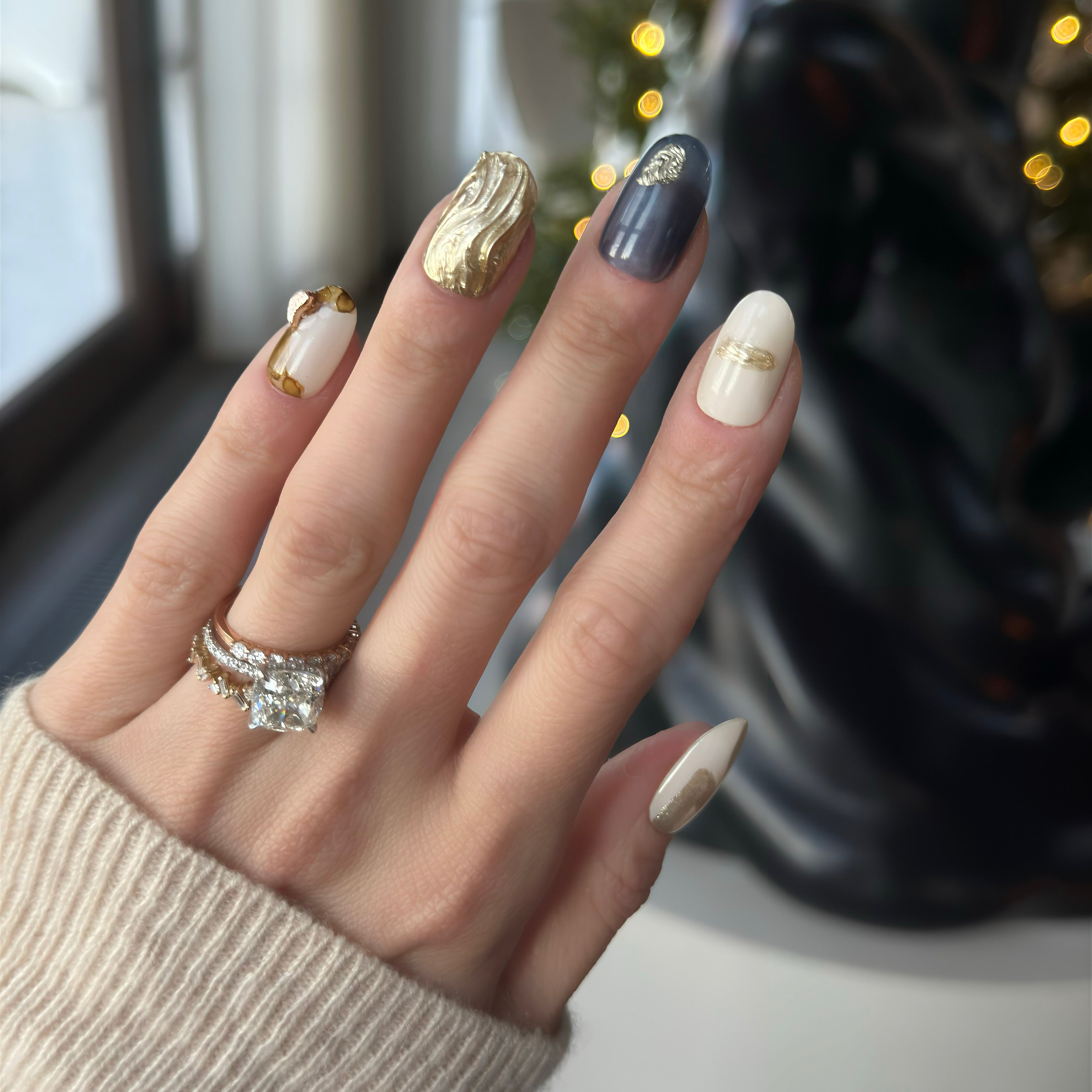 Golden Anchor - Noho Nails