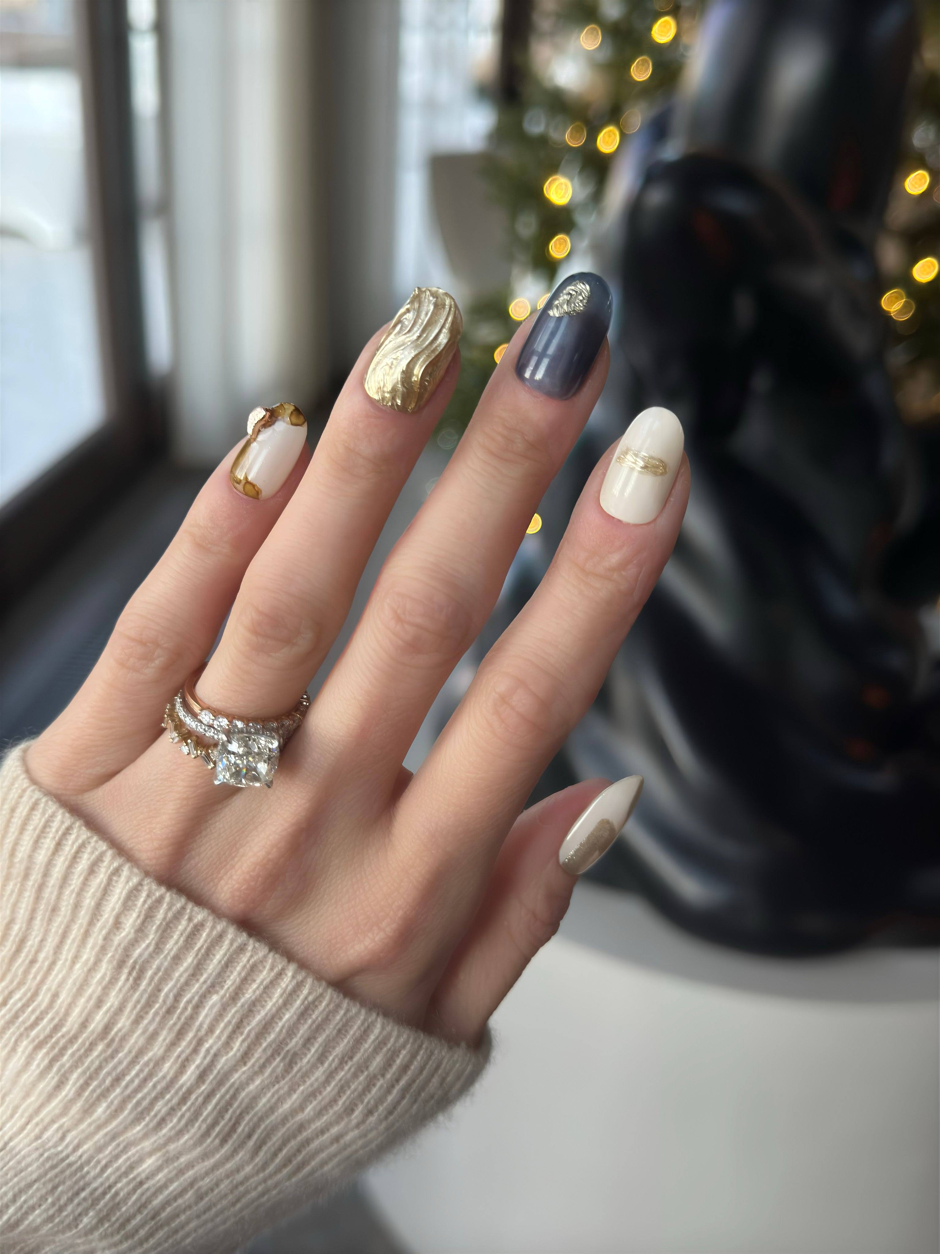 Golden Anchor - Noho Nails