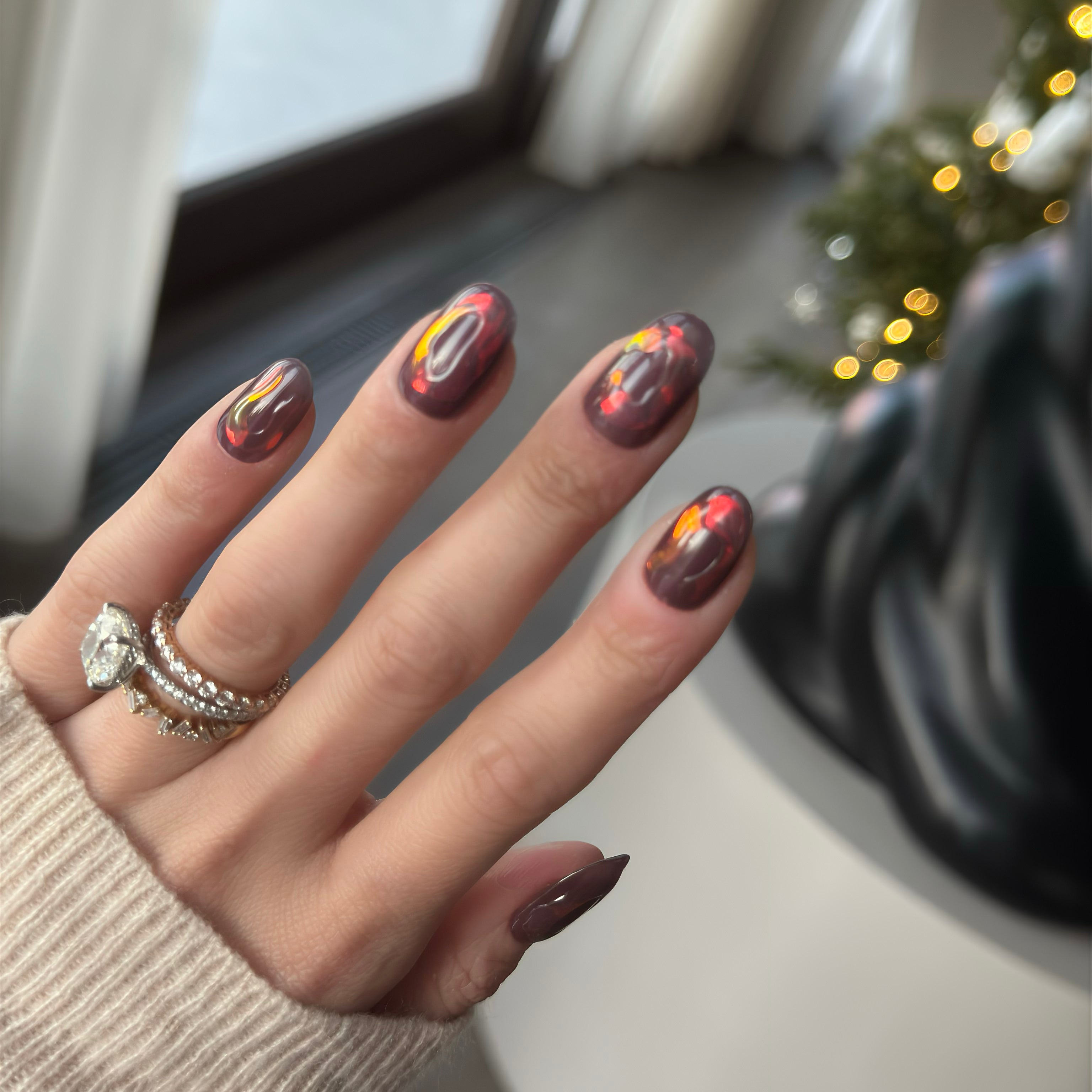 Magma - Noho Nails