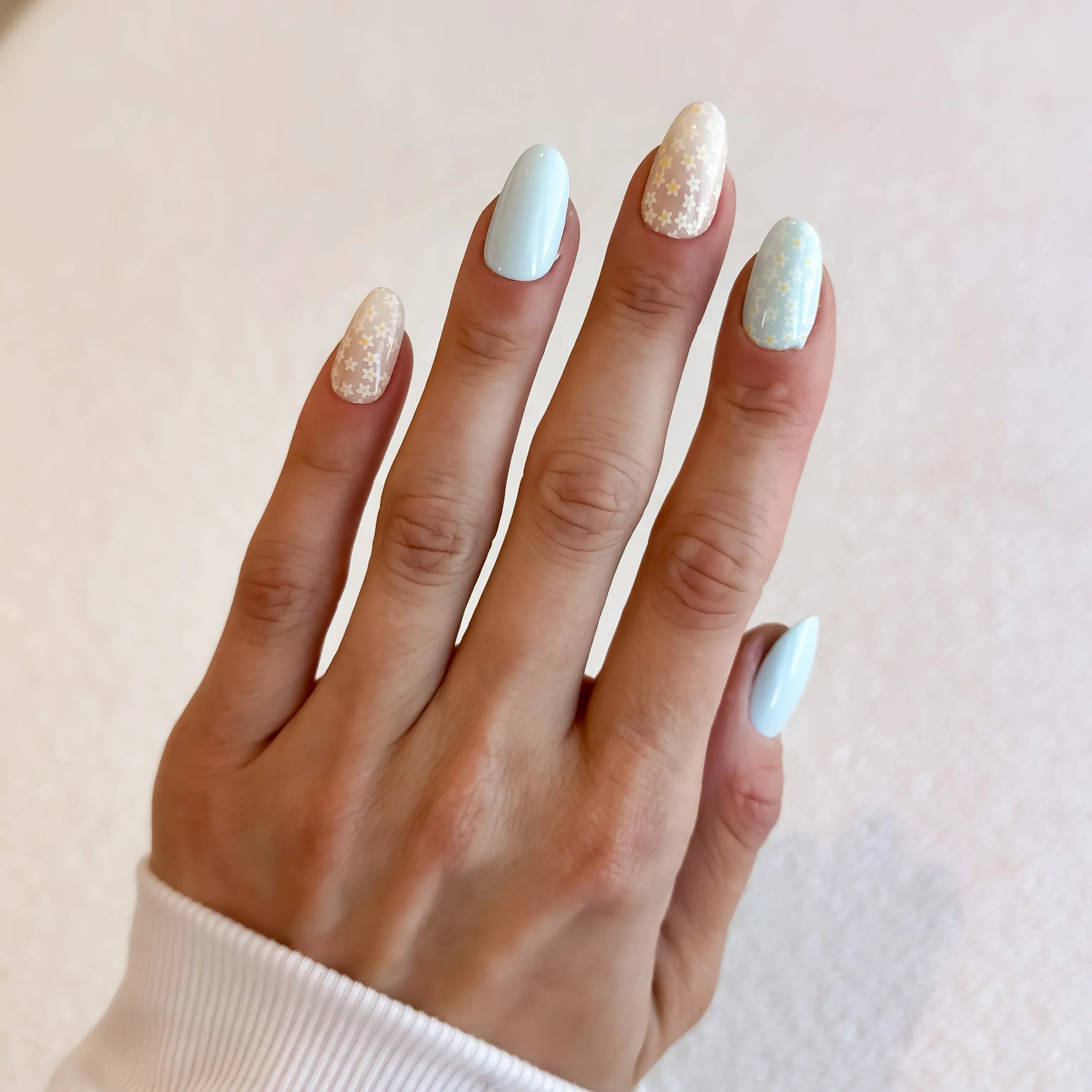 Petal Puff - Noho Nails